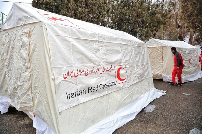 همه با هم در کنار زلزله‌‌زدگان خوی