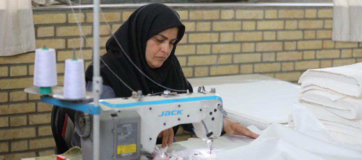کارآفرینی نساجی هلال برای زنان سرپرست خانوار/130 کارگر سال گذشته جذب شدند